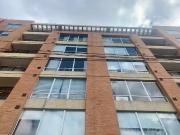 Apartamento de dos alcobas con vista en lisboa