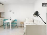 Apartamento de estúdio para alugar em Alfama, Lisboa Apartamento de estúdio para alugar em Alfama, Lisboa