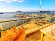 Apartamento de lujo con vista al MAR y la marina 005 R