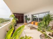 Apartamento de luxo com 2 quartos, piscina e vista mar...