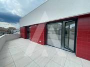 Apartamento de luxo T4 + 4 no centro de Viseu