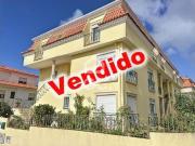 Apartamento de moradia T4, Avenal, Caldas da Rainha