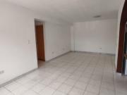 ¡Apartamento de Piso Bajo en Venta en Valle Fresco, La...
