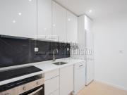 Apartamento de tipologia T2+1, com terraço, na Buraca!