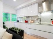 Apartamento de tipologia T2, mobilado e equipado em Benfica!