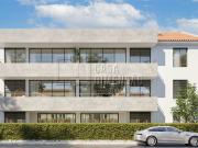 Apartamento de tipologia T3 novo com 153m2, com varanda,...