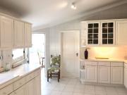 Apartamento de topo com grandes varandas e vista frontal...