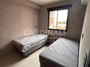 Apartamento de um dormitório mobiliado pronto para morar