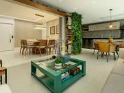 Apartamento decorado à venda em Moema com 3 suítes e 4 vagas