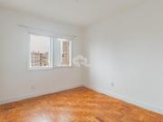 Apartamento desocupado Reformado 02 Dormitórios Bonfim