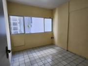 Apartamento dois quartos reformado na Rua da Aurora