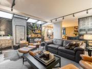 Apartamento Duplex, 03 dormitórios, 02 vagas, Face...