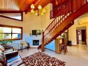 Apartamento duplex, 2 dormitórios, Lage de Pedra, Canela