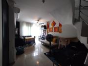 Apartamento duplex amoblado en arriendo en Villa Santos