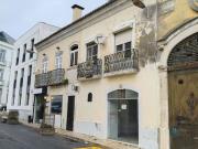 Apartamento duplex com terrao para remodelao na...