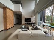 Apartamento duplex con vista verde, sector Tesoro Poblado