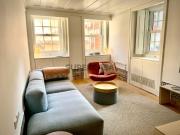 Apartamento duplex de charme remodelado junto ao jardim...