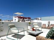Apartamento T3 em duplex com rooftop, vista mar, piscina...