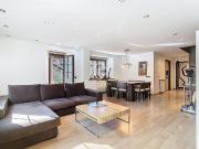 Apartamento dúplex en excelentes condiciones de 3...