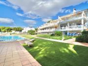 Apartamento dúplex en planta baja con dos dormitorios en...