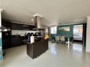 Apartamento dúplex en venta Medellín La Floresta JS