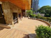 Apartamento Duplex Reformado à Venda com 494m², 4...