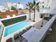 Apartamento duplex T3 com rooftop, piscina e garagem