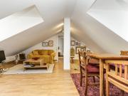 Apartamento Elegante e Minimalista: Vista Deslumbrante e...