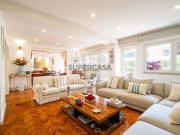 Apartamento em Alvalade