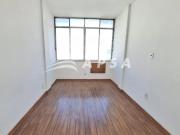 Apartamento em andar alto e prãximo ã praia! Com 37mâ²,...