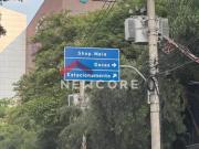 Apartamento em Avenida Bartholomeu de Carlos Jardim Flor...