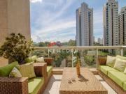 Apartamento em Avenida Dona Helena Pereira de Moraes...