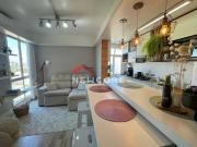 Apartamento em Avenida General Flores da Cunha Vila...