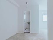 Apartamento em Cond Clube, Face Norte e Andar Alto com 4...