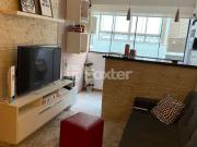 Apartamento em condomínio com 3 dormitórios em Porto Alegre