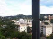 Apartamento em condomínio com 3 dormitórios em Porto Alegre