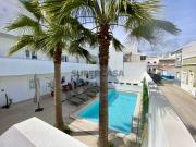 Apartamento em Condomínio com Piscina e estacionamento...