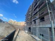 Apartamento em Construo junto ao Colgio! Tem 3 quartos,...