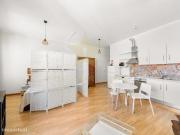 Apartamento T0 em frente a estao de Metro!