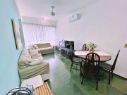 Apartamento em Jardim Las Palmas, Guarujá/SP de 75m² 2...