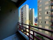 Apartamento em Jardim Três Marias, Guarujá/SP de 70m² 2...