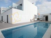 Apartamento T3 com 85m2 de Jardim Privativo e Piscina Loures