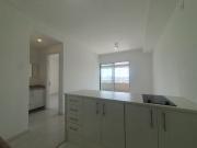 Apartamento em Parque Industrial Tomas Edson, São...