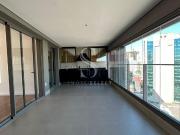 Apartamento em Vila Olímpia, São Paulo/SP de 160m² 3...