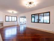 Apartamento em Vila Suzana, São Paulo/SP de 236m² 4...
