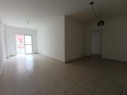 Apartamento em Vila Tupi, Praia Grande/SP de 82m² 2...