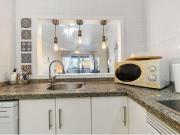 Apartamento en Aguamarina con vistas al mar