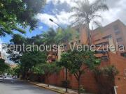 Apartamento en Alquiler en Campo Alegre, Caracas