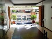 Apartamento en Alquiler en Campo Alegre, Caracas