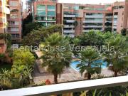 Apartamento en Alquiler en Campo Alegre, Caracas